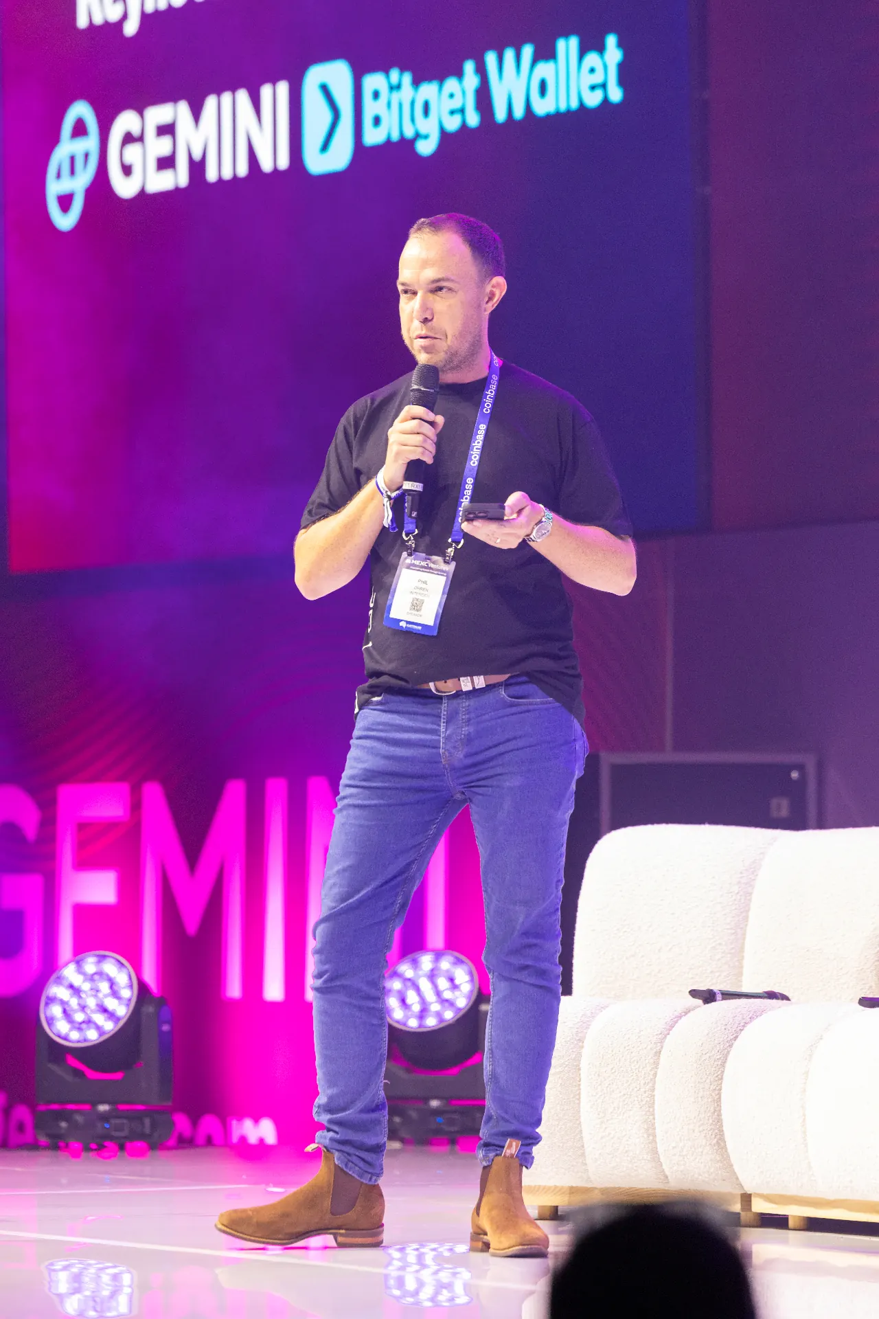 Phil Ohren keynoting at the Australian Crypto Convention Gemini and Bitget Wallet stage
